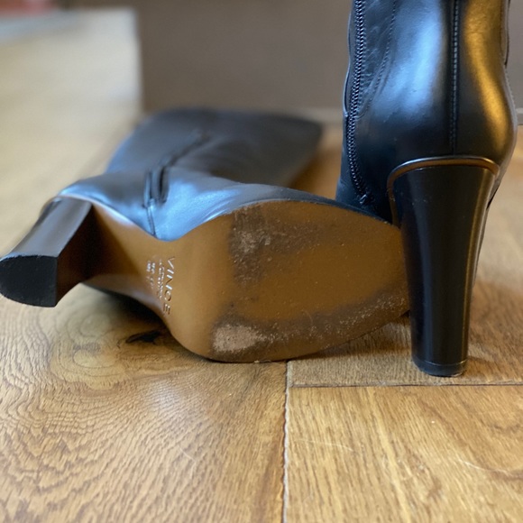VINCE ‘Dempsey’ Over The Knee Leather Heeled Boots - Picture 8 of 8